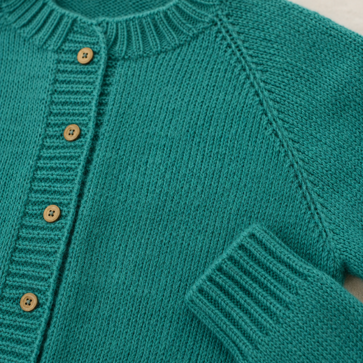 Classic Raglan Cardigan Knitting Pattern