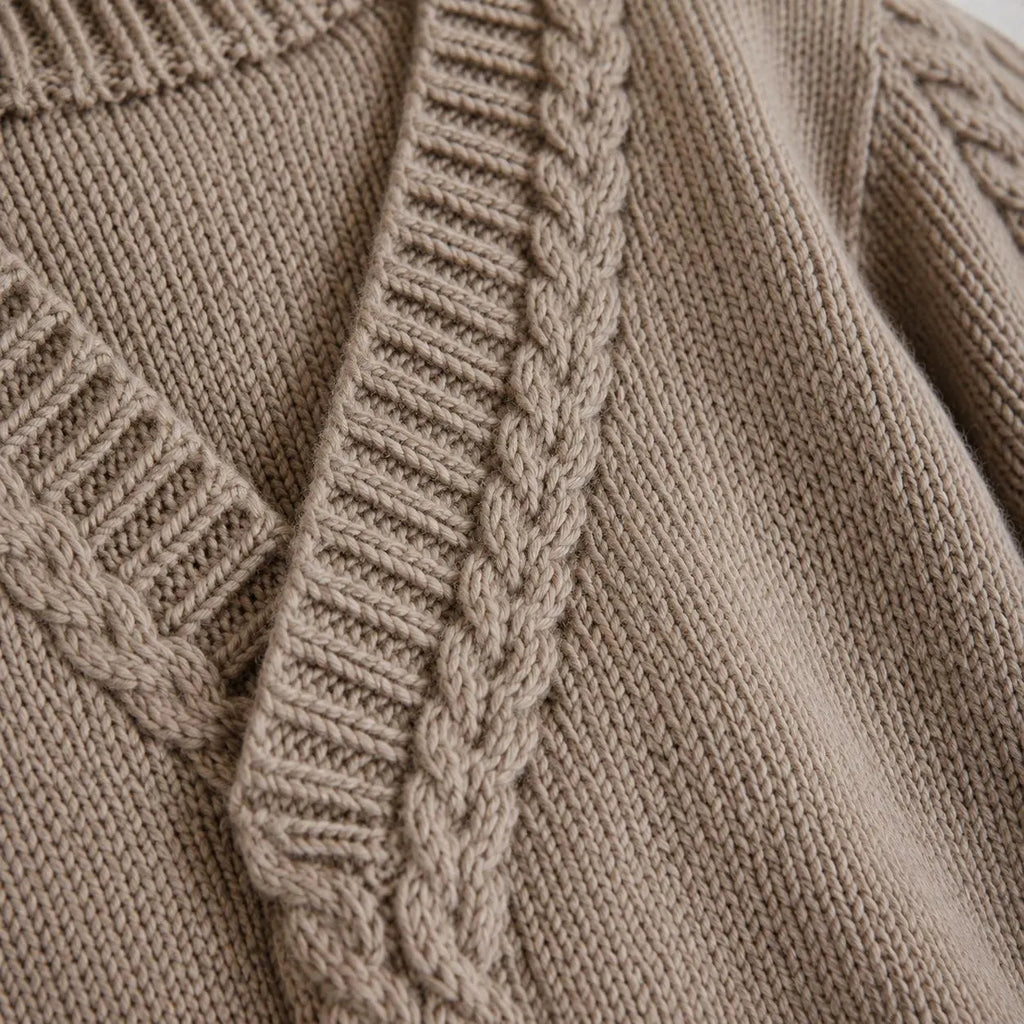Child’s Cable Pullover Knitting Pattern