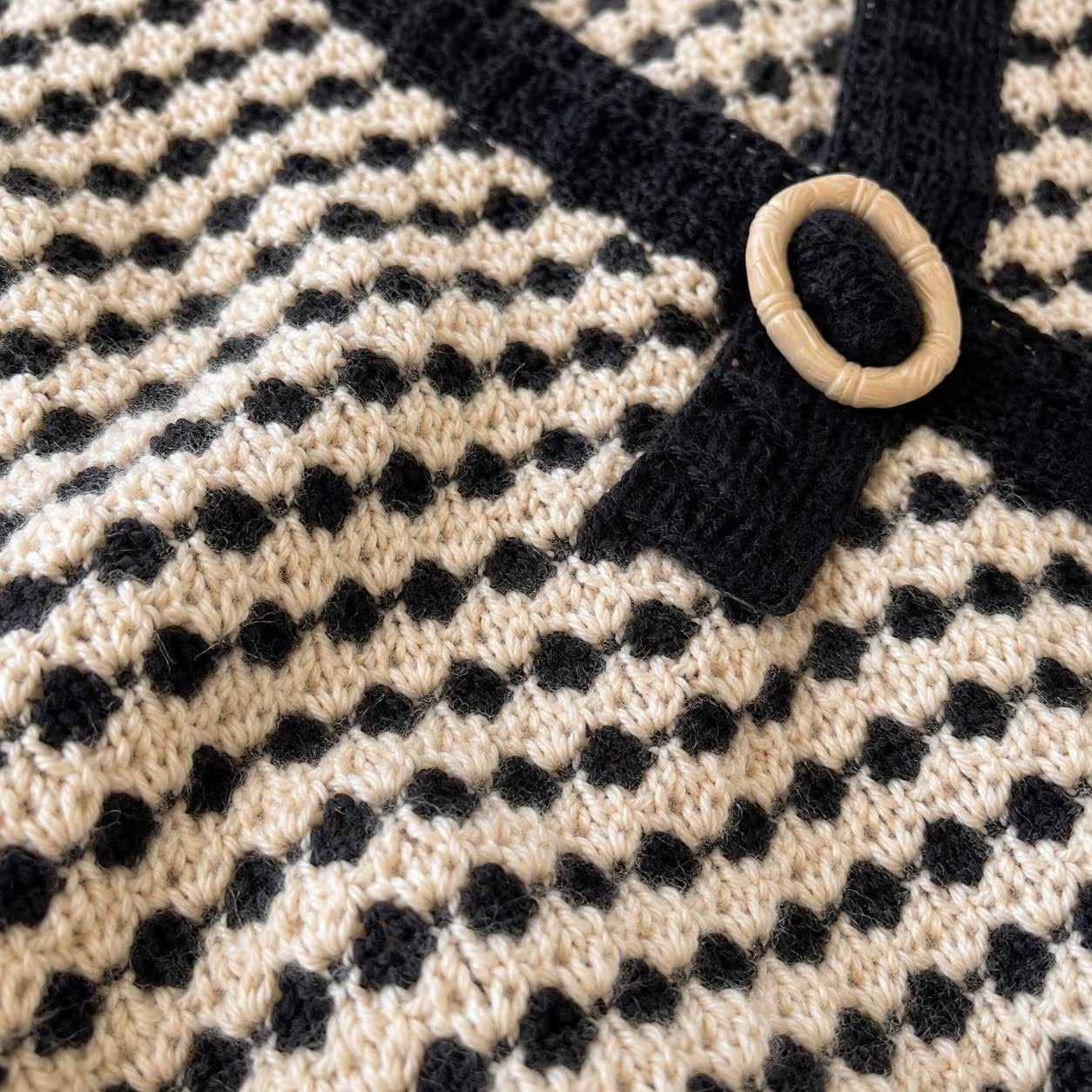 Mosaic Puff Sleeve Blouse Crochet Pattern